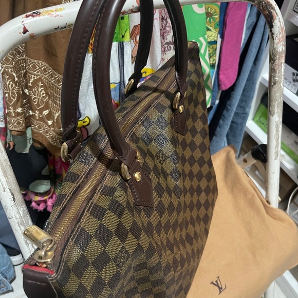 Louis Vuitton Vintage Handbag - Picture 2 of 16